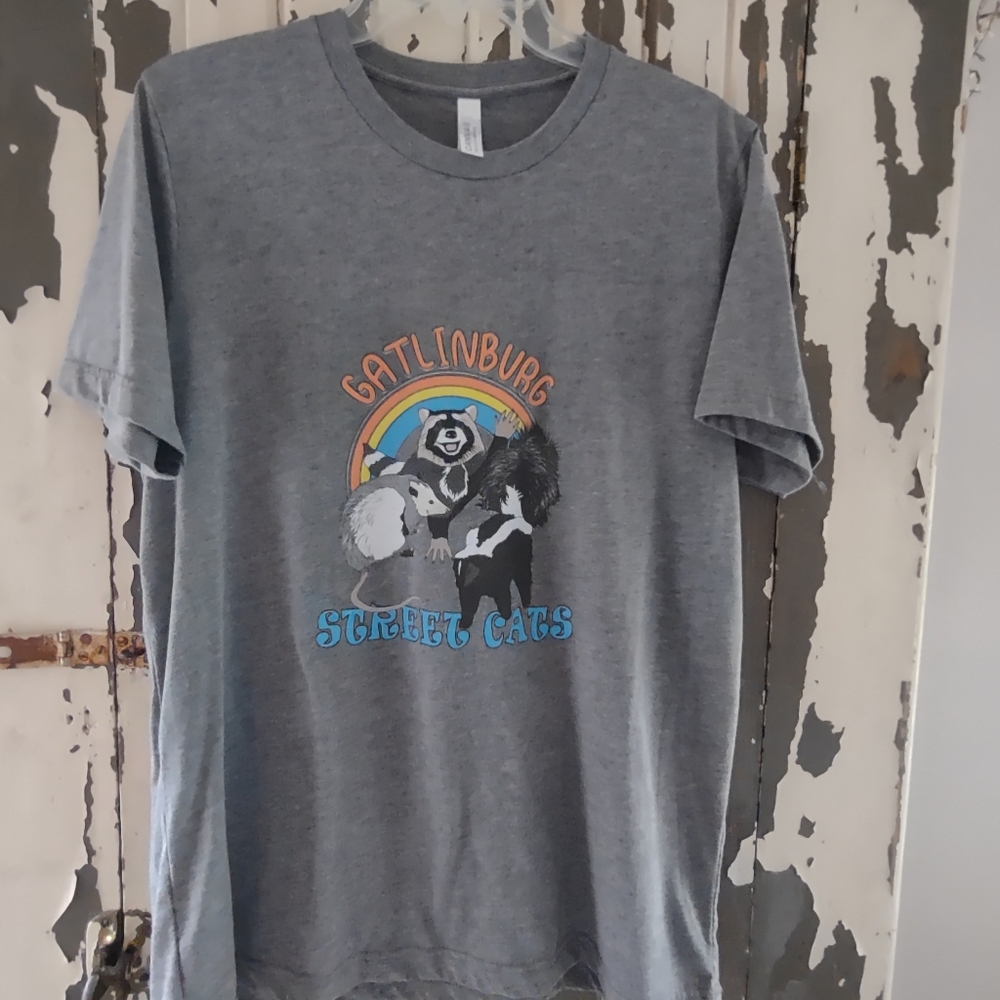GATLINBURG Tee Large